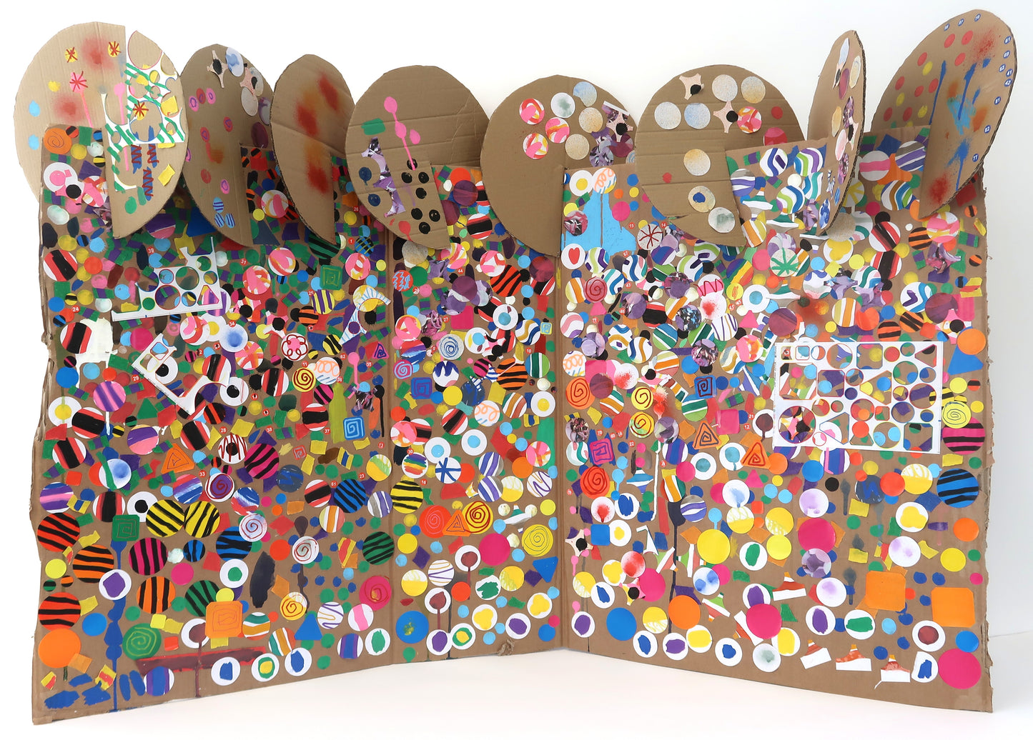 Party on Cardboard, Gaza Saridam (2026)